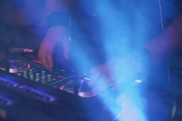 nashville-wedding-dj-rad-i-nation-dj-&-lighting